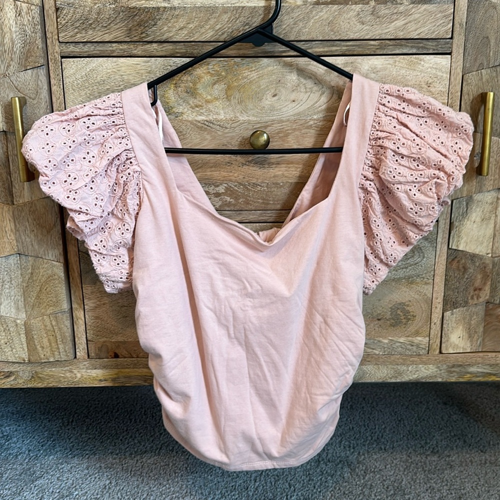Express square neck eyelet sleeve with tie back bow NWT